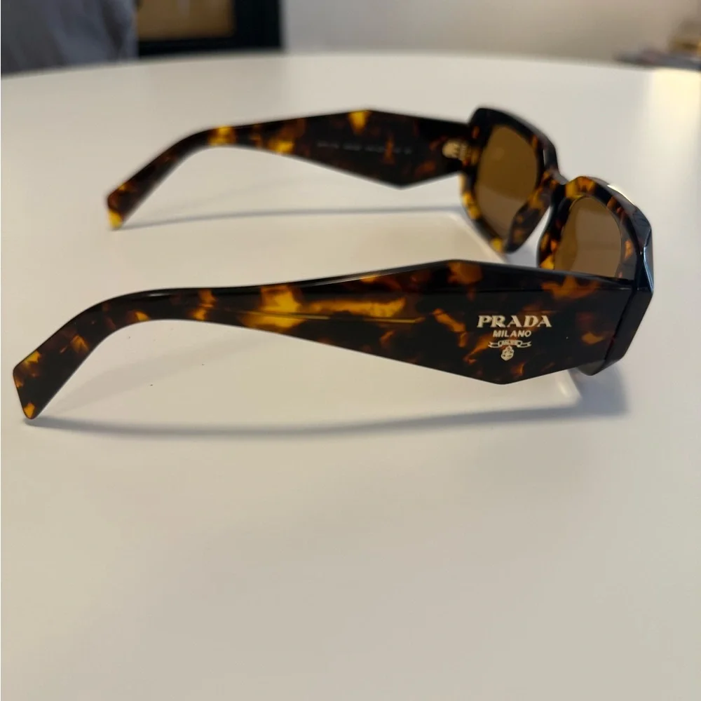 Prada 51MM SP17W Havanabrown Tortoise Sunglasses - Picture 4 of 5
